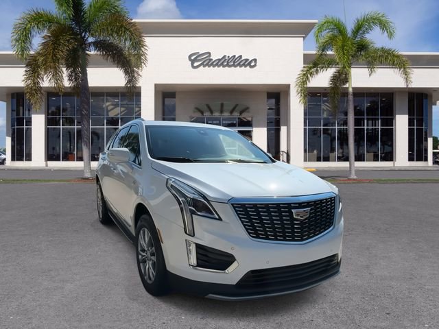 Used 2023 Cadillac XT5 Premium Luxury FWD image 3