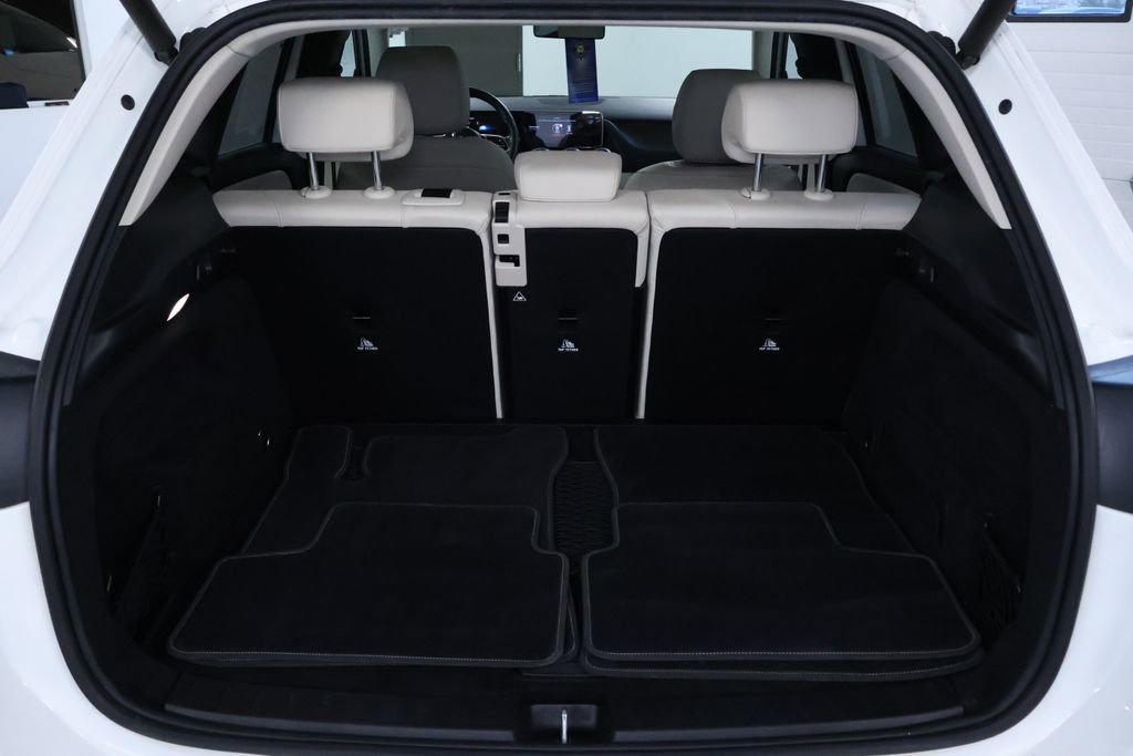 Used 2021 Mercedes-Benz GLA 250 4MATIC w/ Premium Package image 19