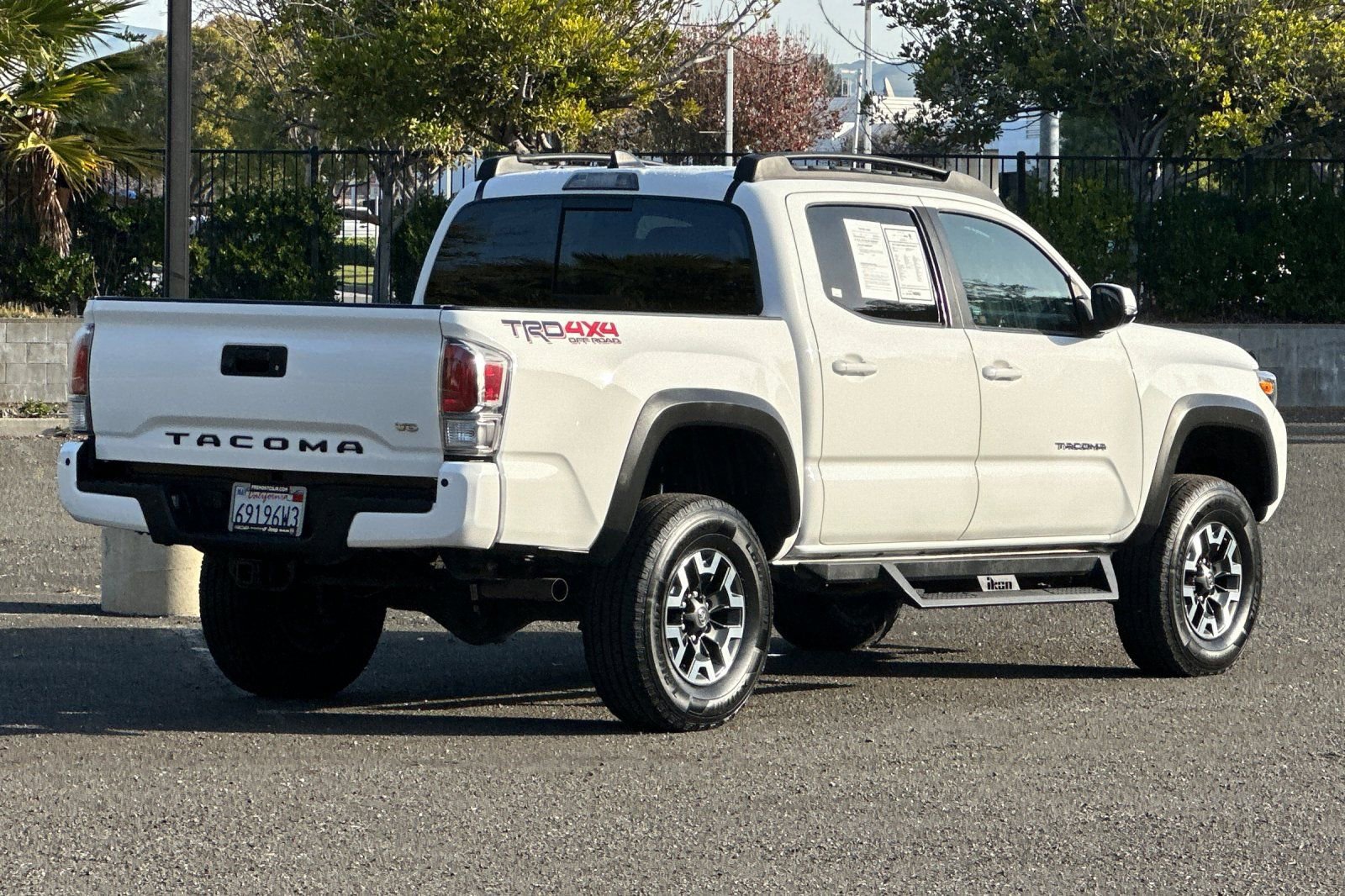 Used 2021 Toyota Tacoma TRD Off-Road w/ Technology Package image 3