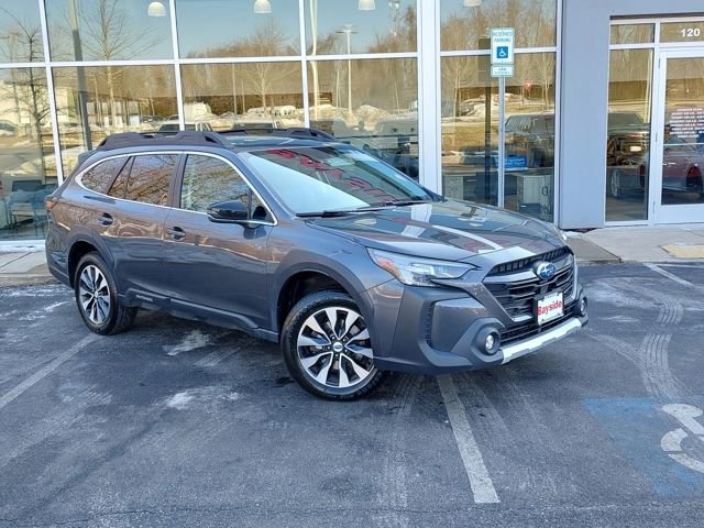 Used 2023 Subaru Outback Limited image 2