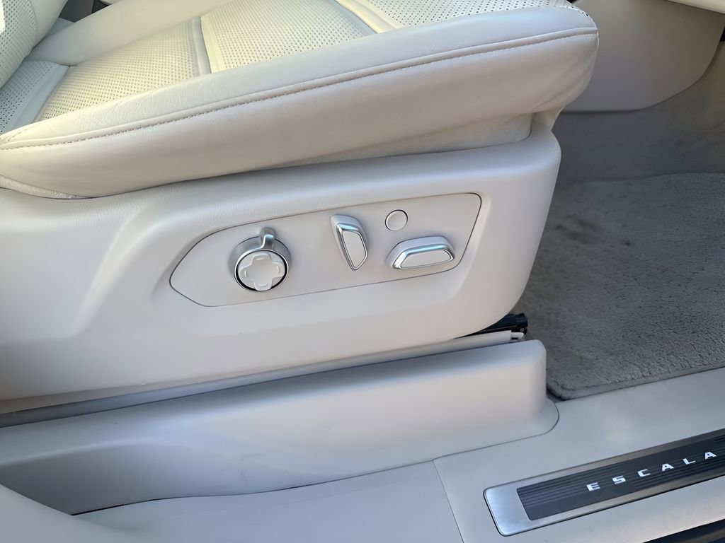 Certified 2022 Cadillac Escalade Sport Platinum image 17
