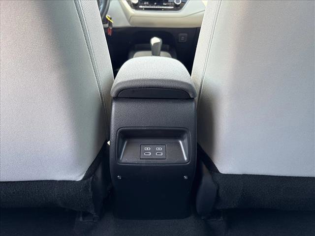 Used 2025 Toyota Corolla LE FWD image 18