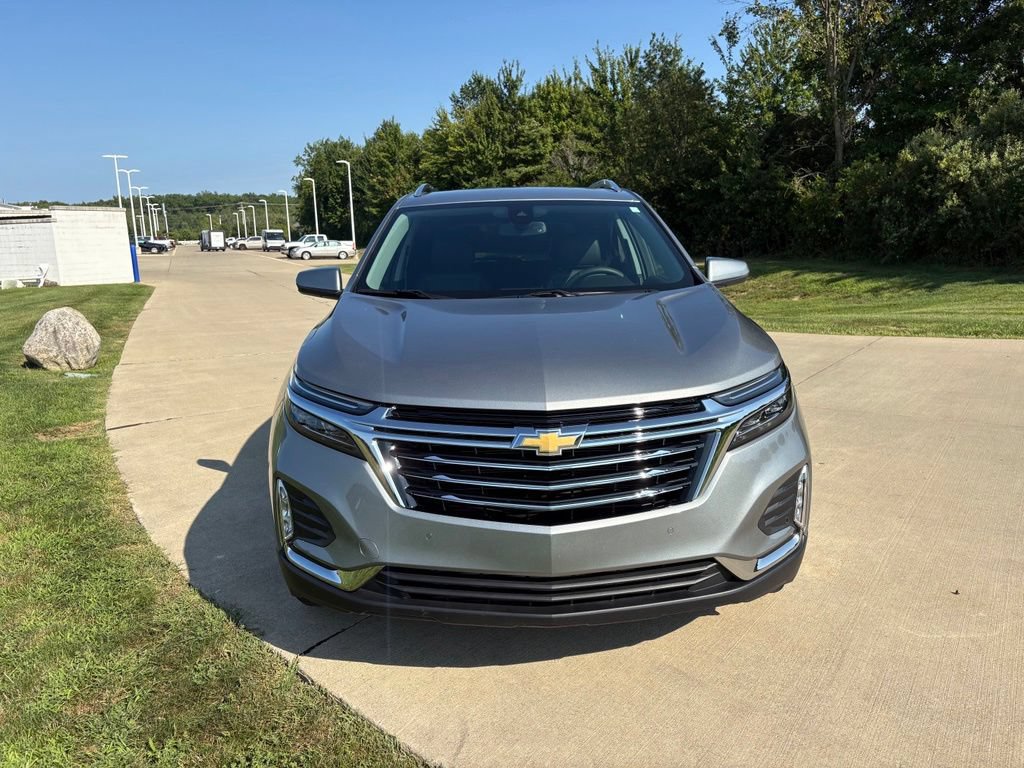 Used 2023 Chevrolet Equinox Premier FWD image 12