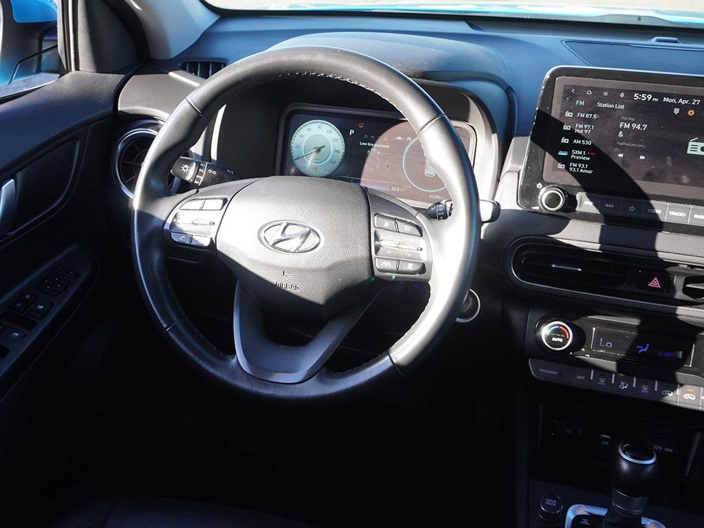 Used 2022 Hyundai Kona Limited AWD/4WD image 31