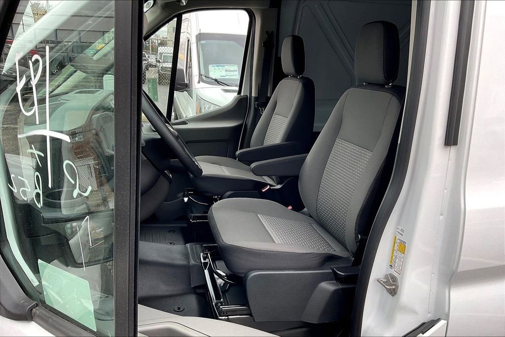 New 2026 Ford Transit 250 148 Medium Roof image 9
