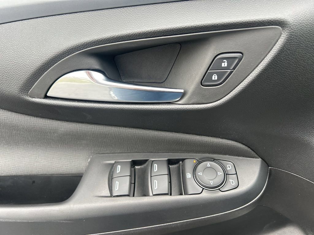 Certified 2025 Buick Envista Preferred image 15