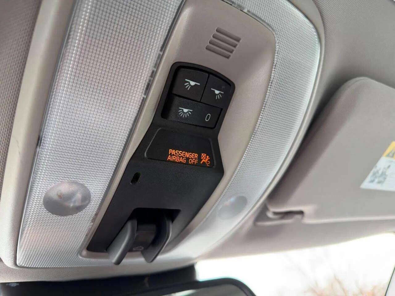 Used 2013 Volvo S60 T5 image 19