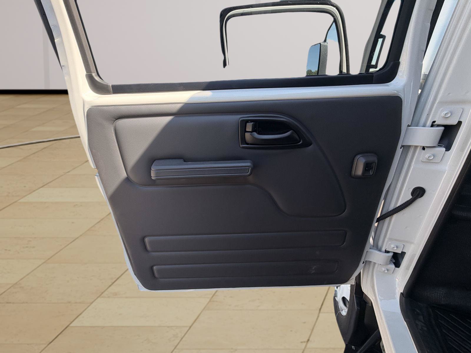 New 2027 Chevrolet Low Cab Forward RWD image 31