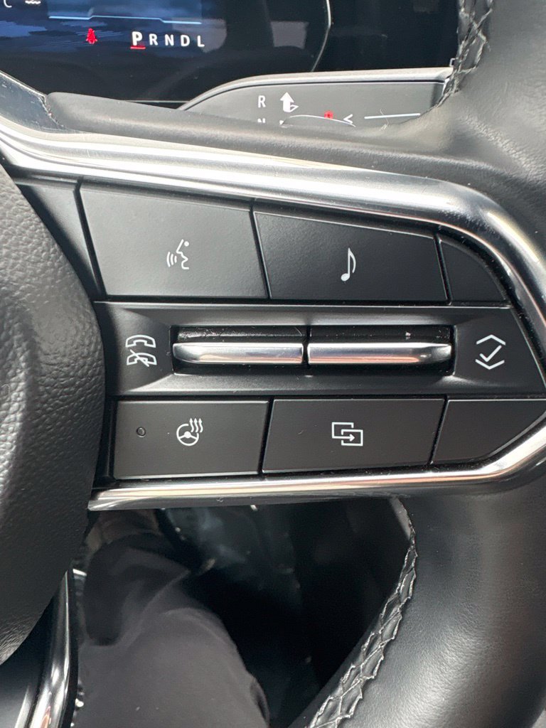 Used 2025 Chevrolet Equinox LT w/ Convenience Package II FWD image 16