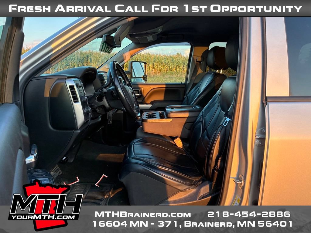 Used 2018 Chevrolet Silverado 1500 LT w/ All Star Edition AWD/4WD image 9