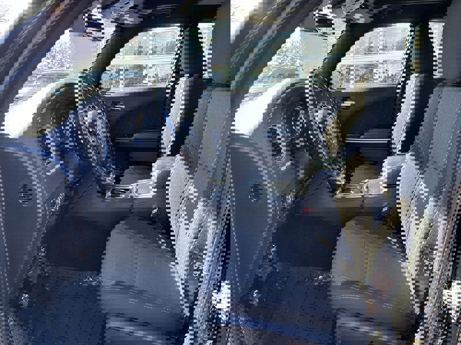 Used 2022 Dodge Charger SXT w/ Navigation & Travel Group image 8