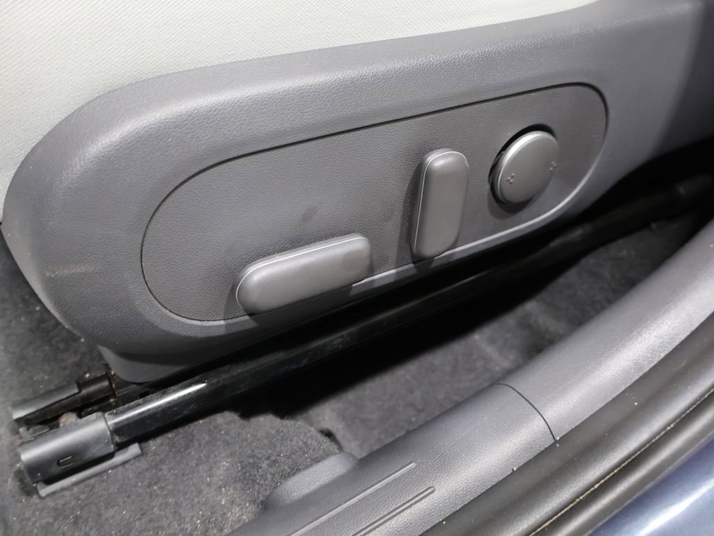 Used 2024 Hyundai Kona SEL image 11