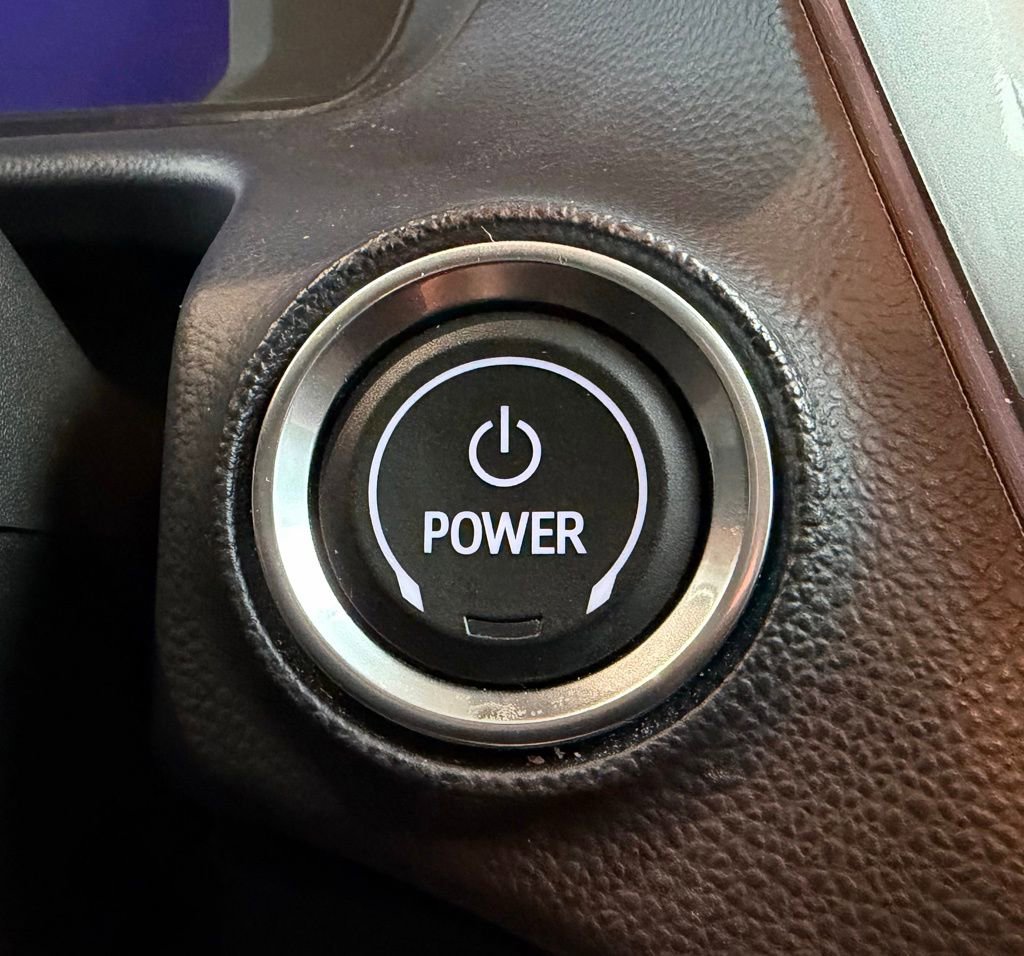 Used 2022 Chevrolet Bolt EUV Premier image 19