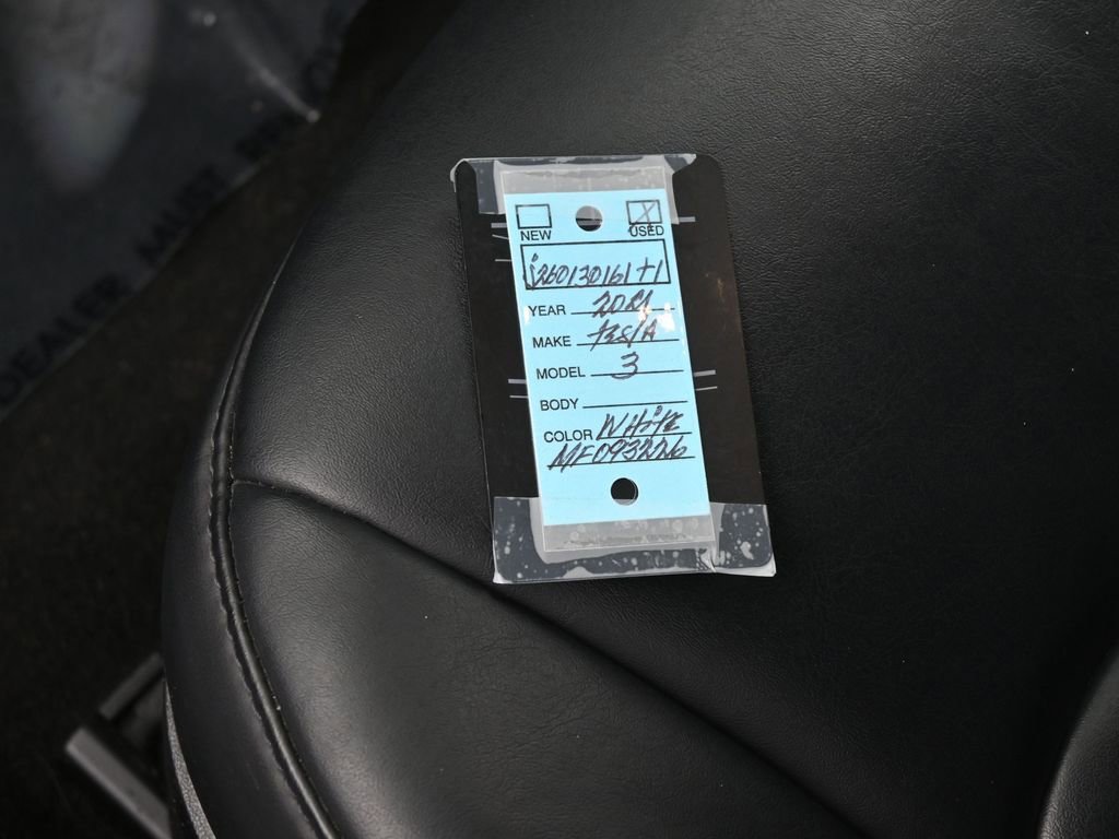 Used 2021 Tesla Model 3 Standard Range Plus image 19