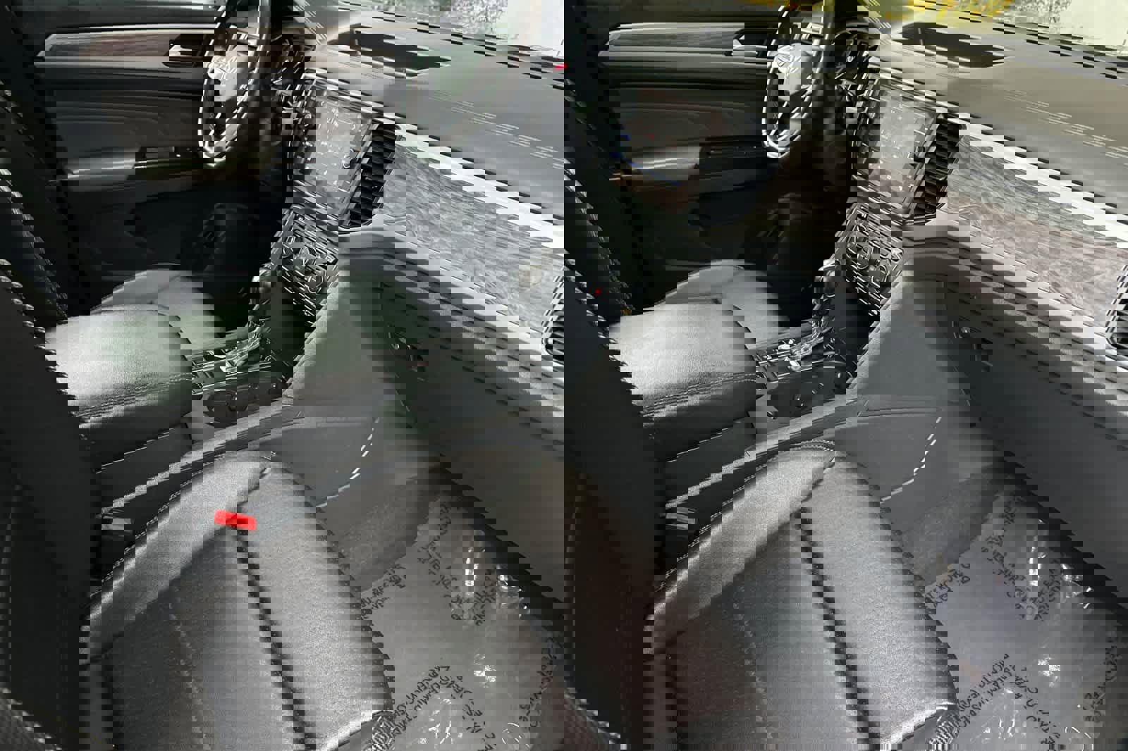 Used 2021 Volkswagen Atlas Cross Sport SE image 17