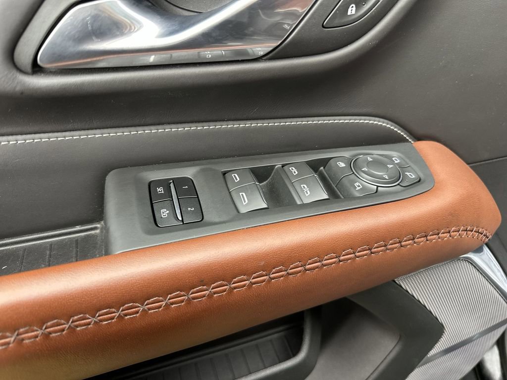 Used 2023 GMC Yukon Denali Ultimate image 13