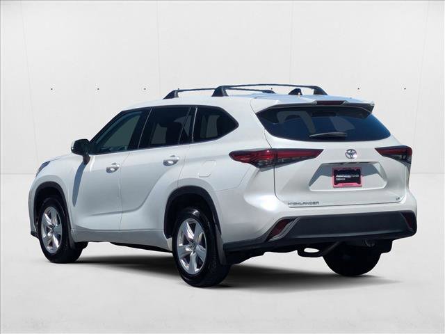 Used 2022 Toyota Highlander LE image 8
