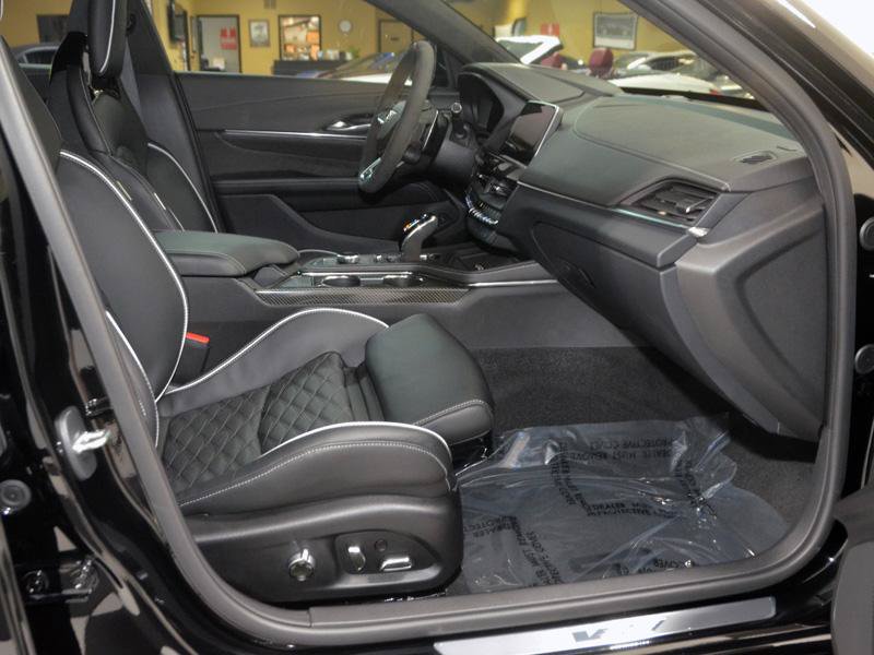 Used 2023 Cadillac CT4 V Blackwing w/ Driver Assist Package RWD image 27