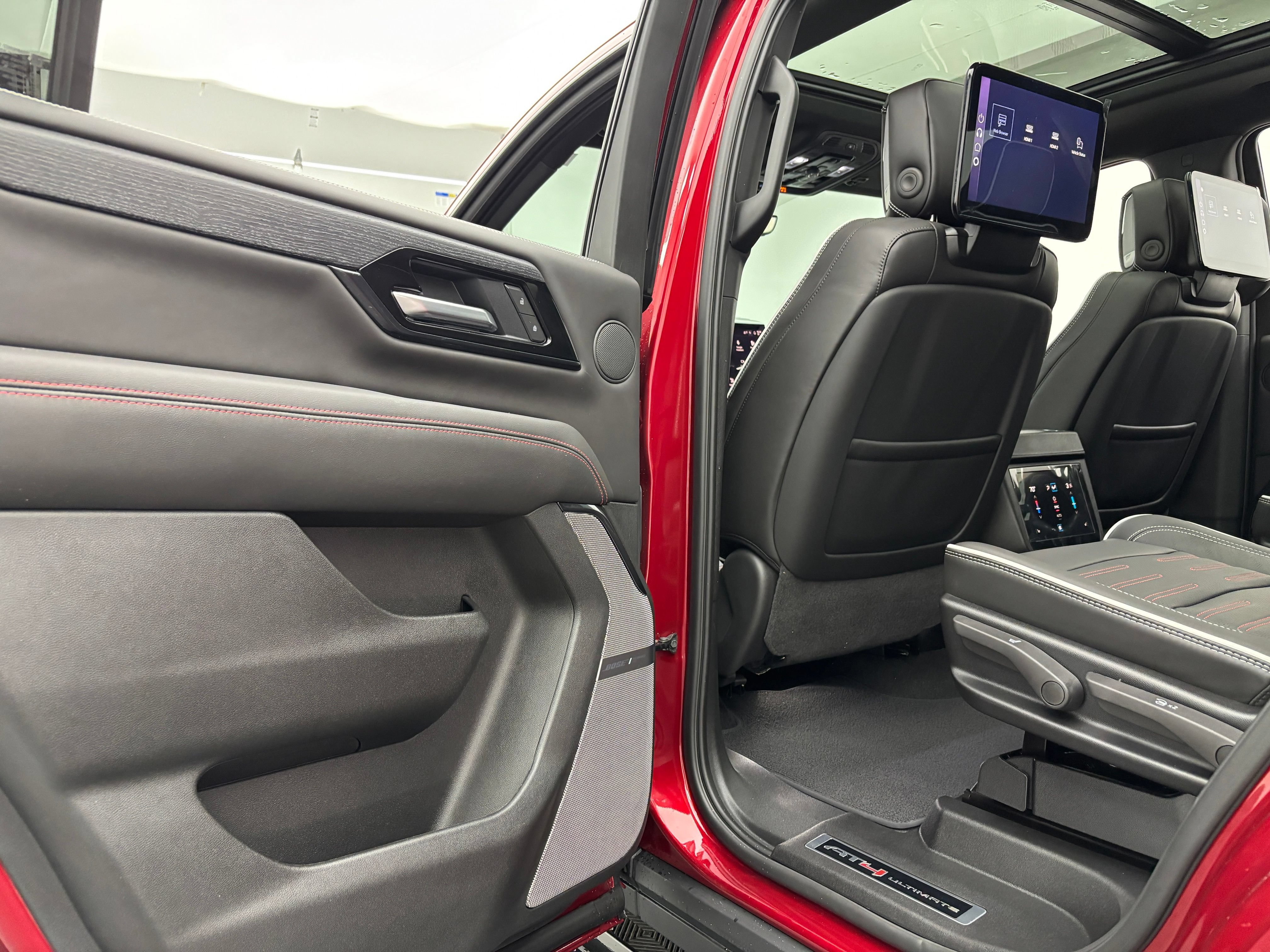 New 2026 GMC Yukon AT4 Ultimate AWD/4WD image 48
