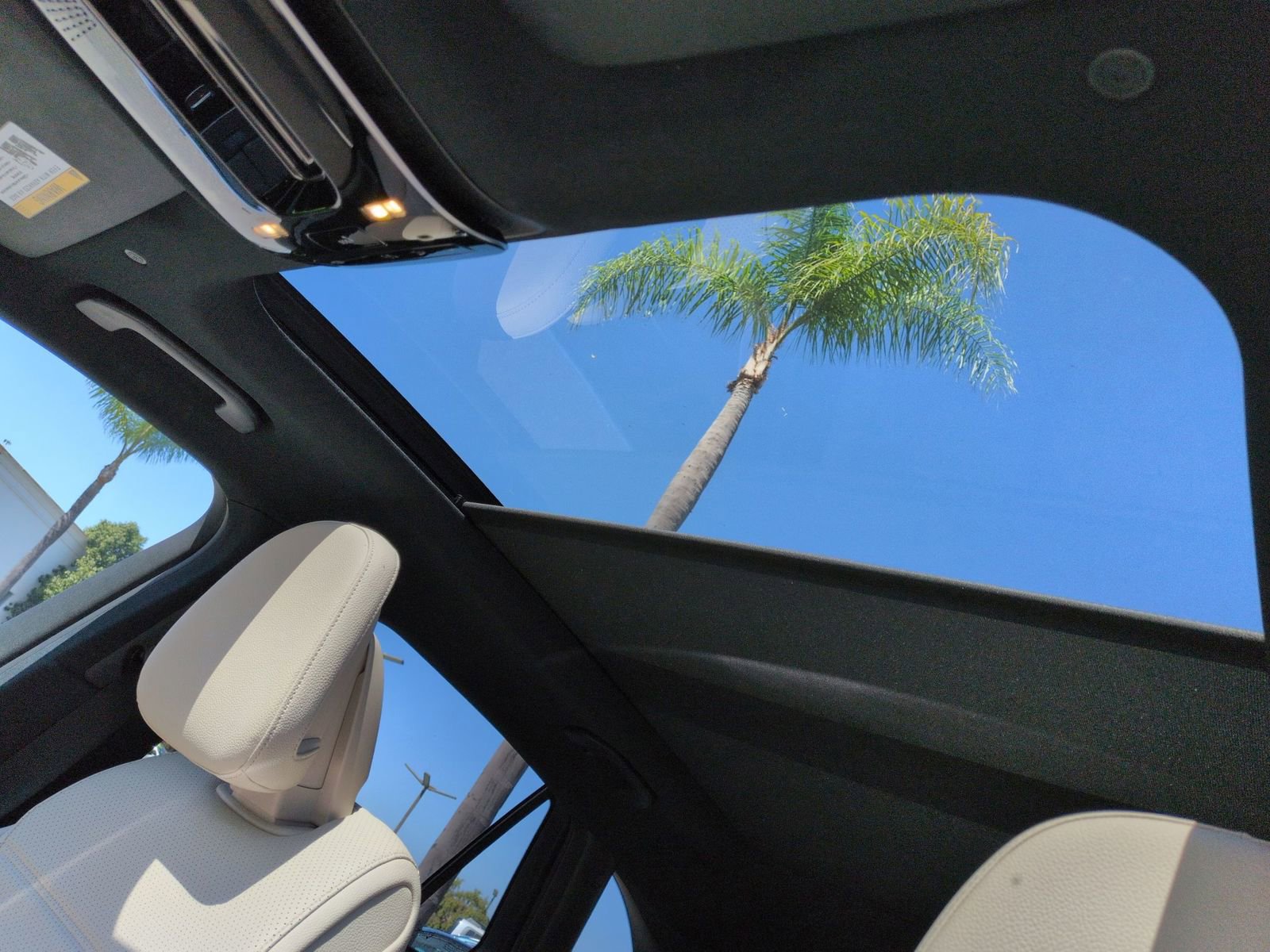 Used 2023 Mercedes-Benz GLC 300 4MATIC image 14