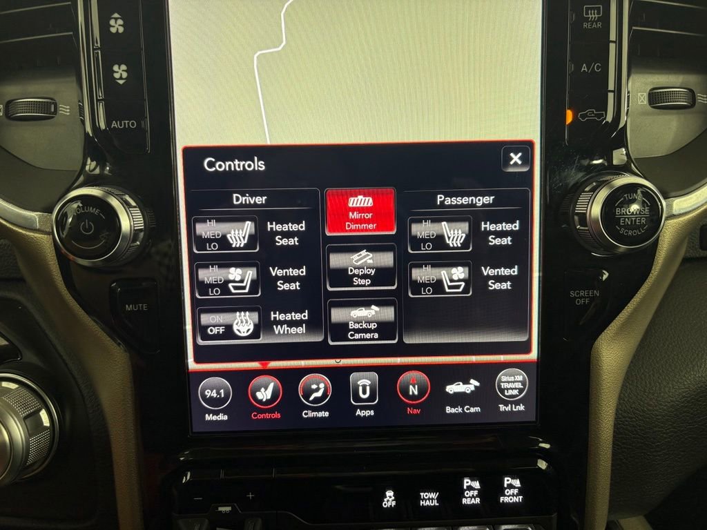 Used 2019 RAM 1500 Laramie AWD/4WD image 26