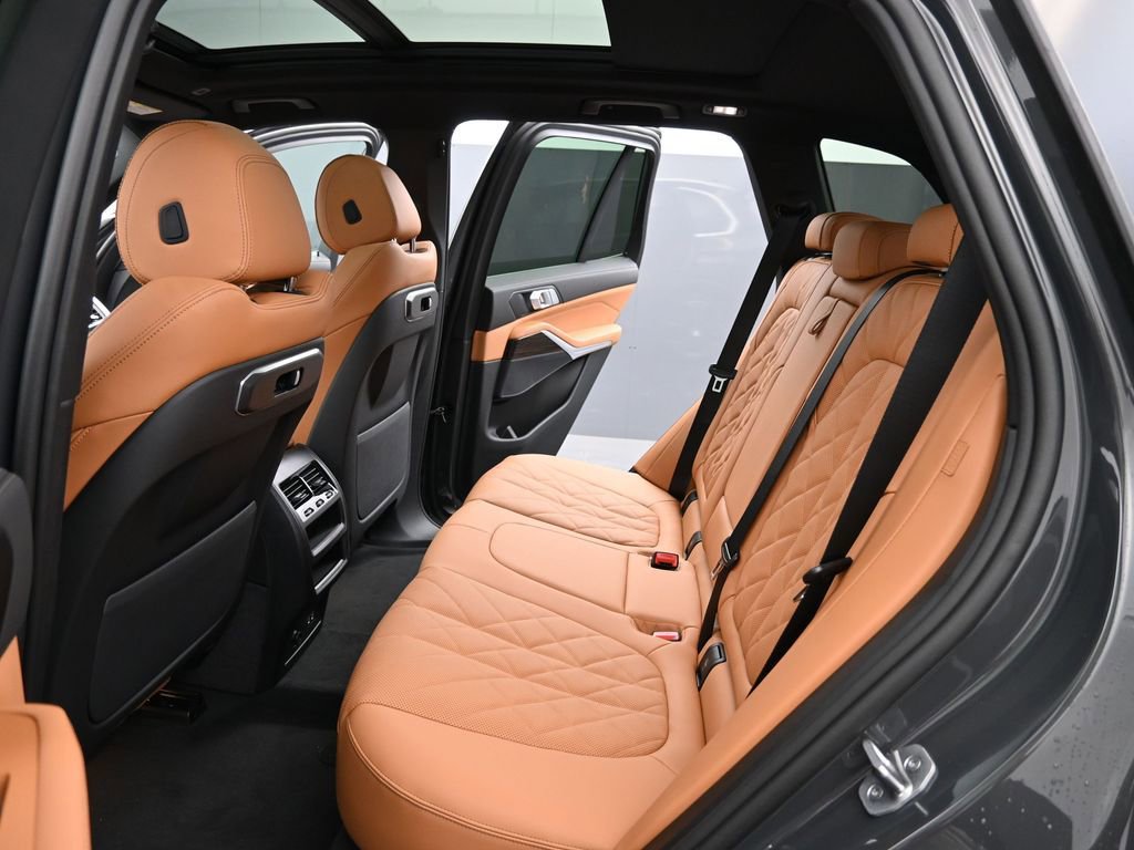 New 2026 BMW X5 sDrive40i w/ Parking Assistance Package RWD image 35