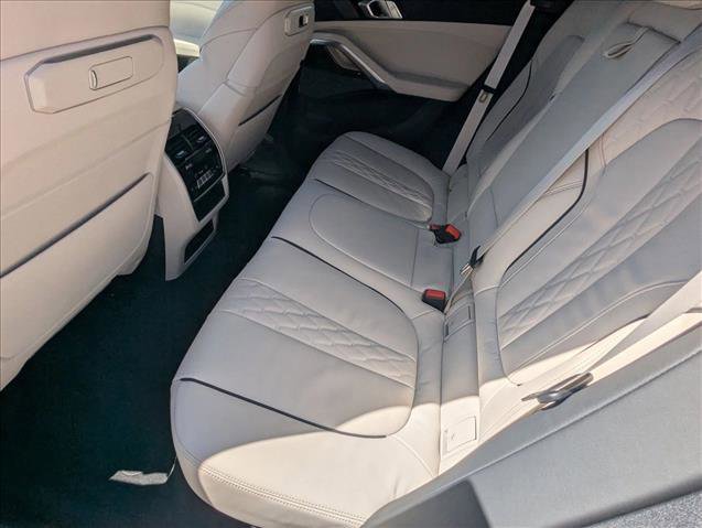 New 2026 BMW X6 xDrive40i image 15