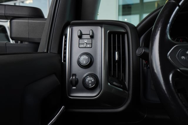 Used 2018 Chevrolet Silverado 1500 LT w/ Max Trailering Package AWD/4WD image 17