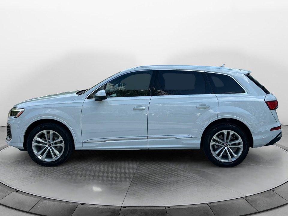 Used 2025 Audi Q7 2.0T Premium image 4
