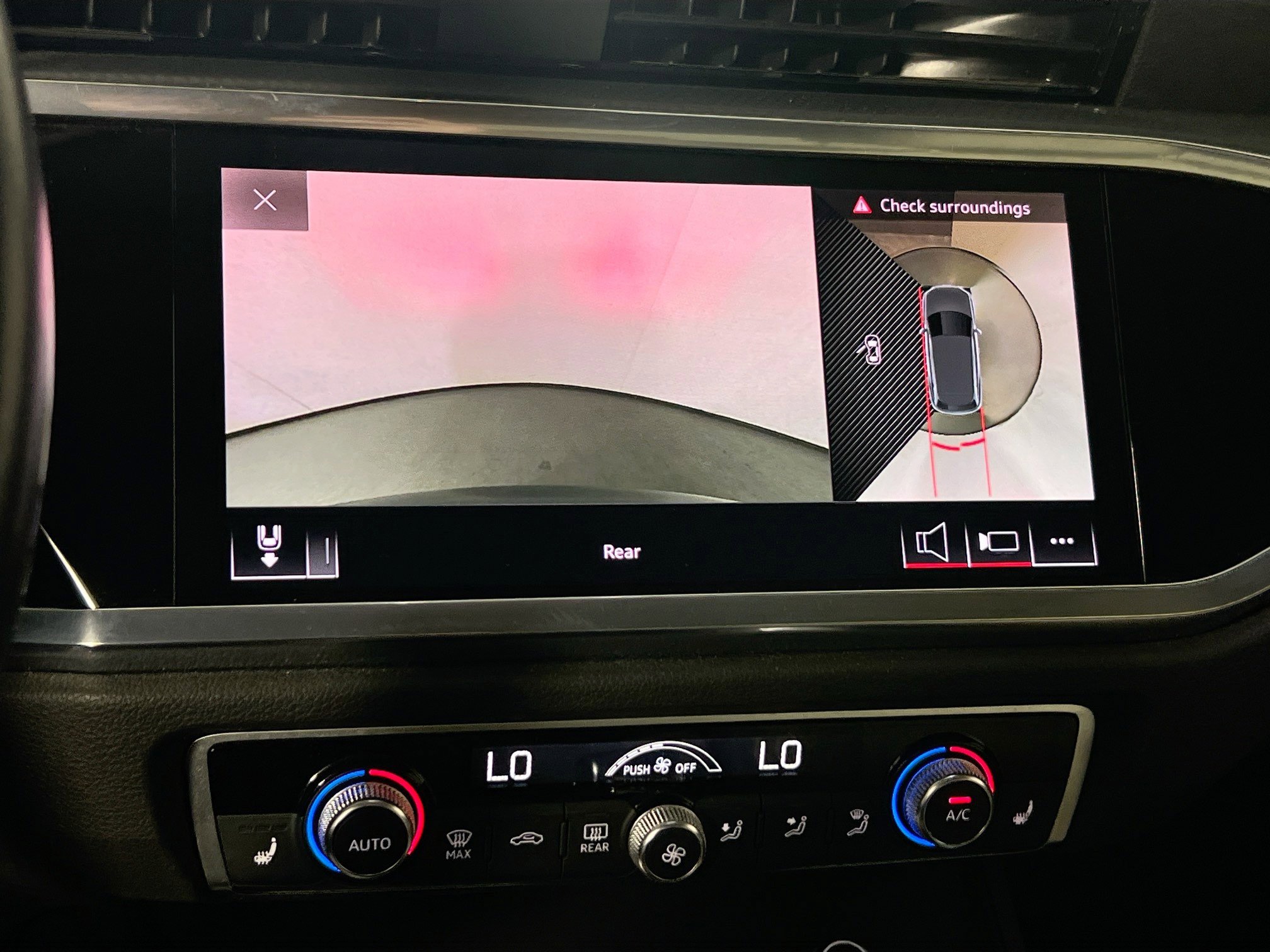 Used 2020 Audi Q3 2.0T Prestige image 14