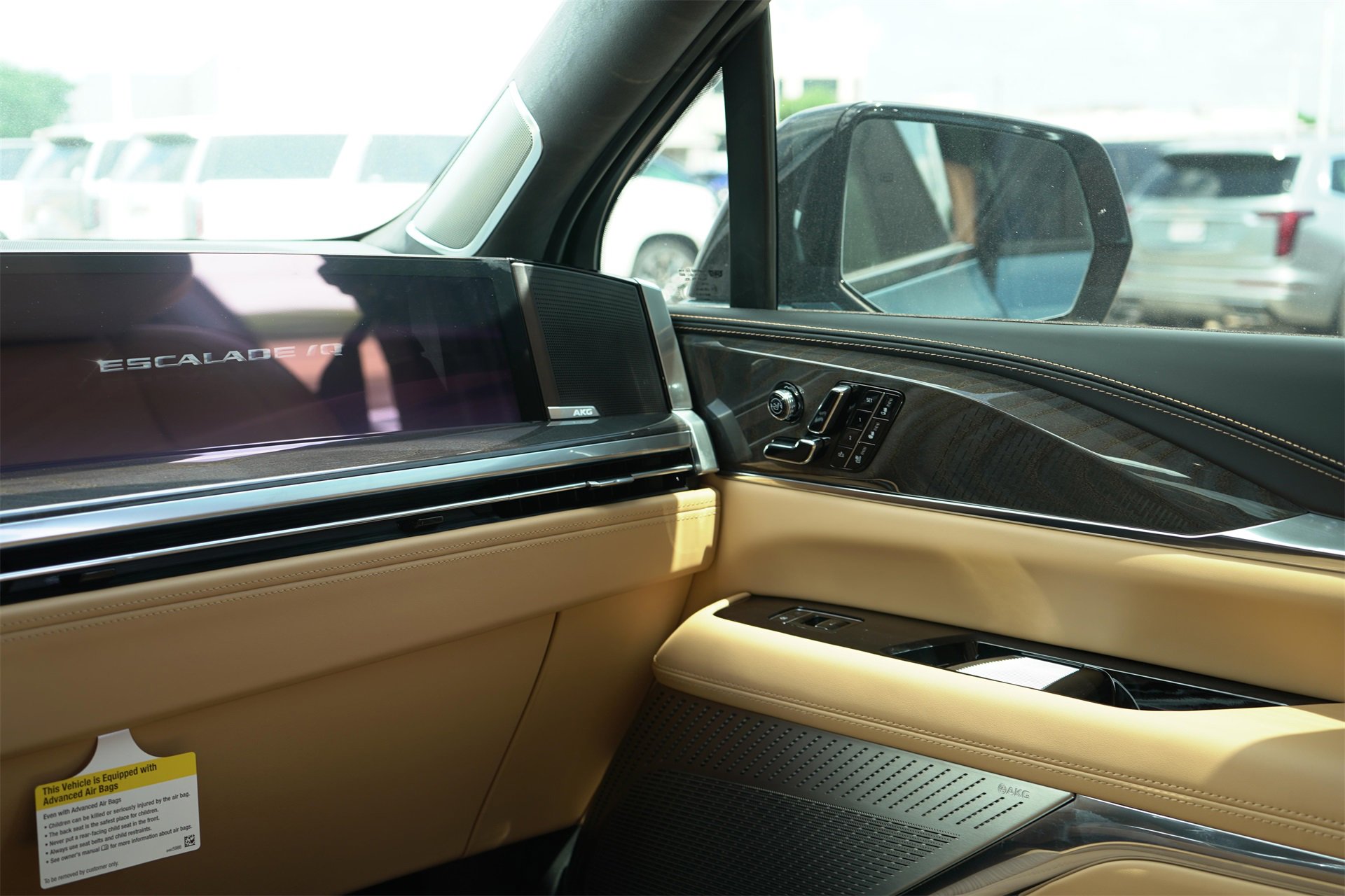 New 2025 Cadillac Escalade IQ Luxury 2 image 8