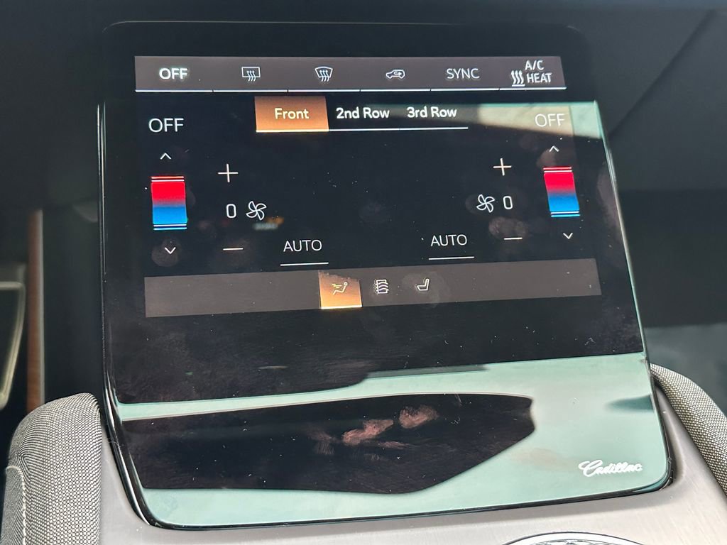 Used 2026 Cadillac Vistiq Premium Luxury image 30