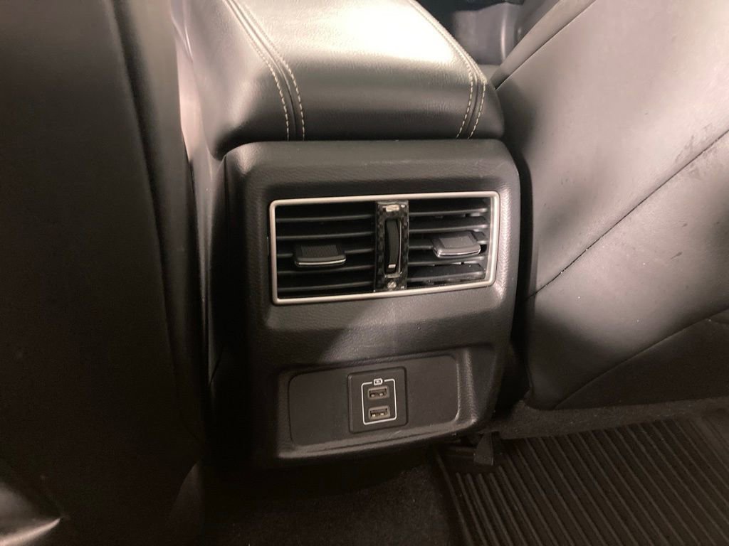 Used 2018 Nissan Maxima Platinum image 16