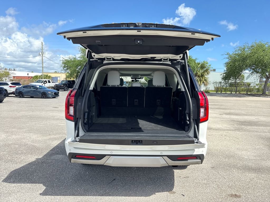 Certified 2025 Ford Expedition Max Platinum AWD/4WD image 32