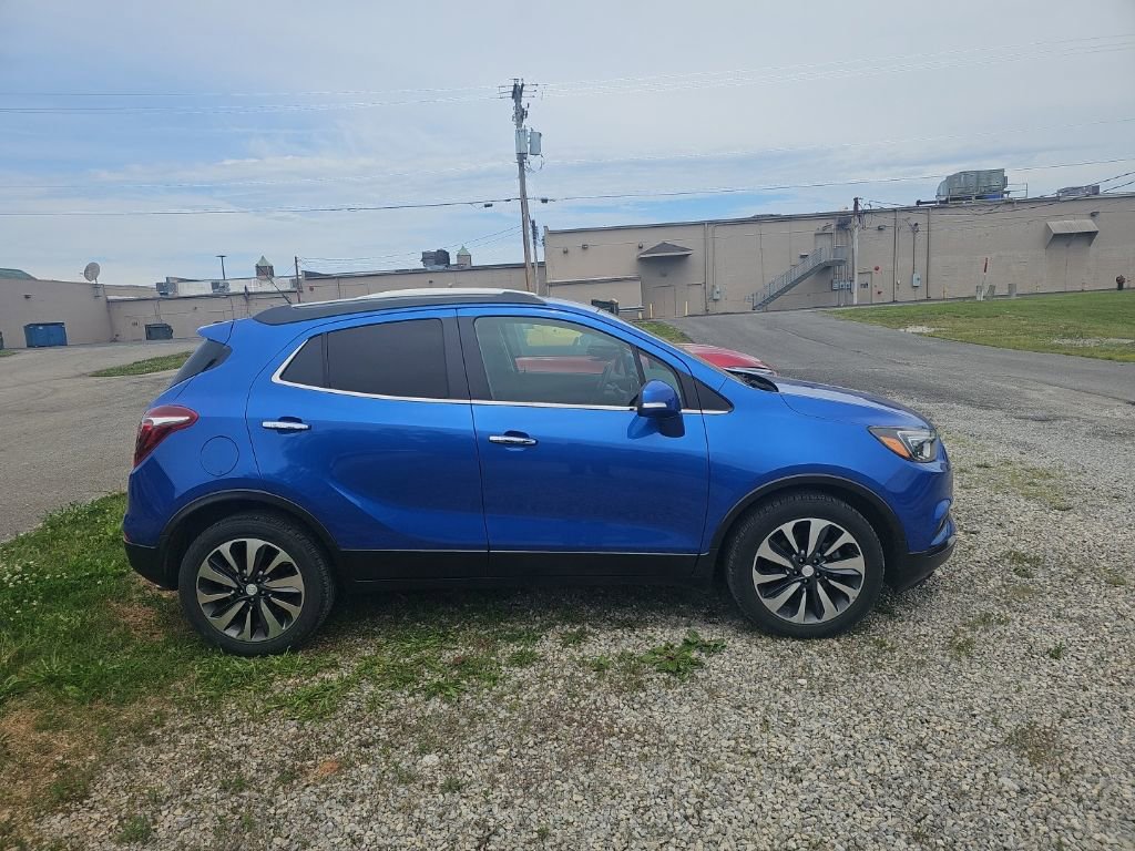 Used 2018 Buick Encore Essence FWD image 7