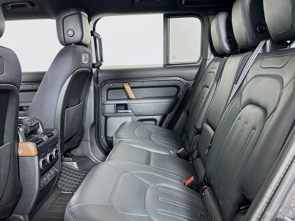 Used 2022 Land Rover Defender 110 X AWD/4WD image 11