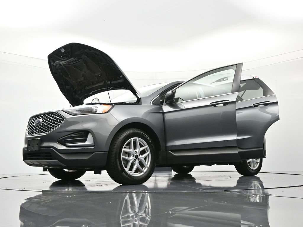 Used 2024 Ford Edge SEL image 48