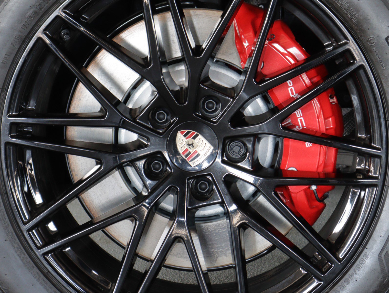 New 2026 Porsche Cayenne S image 13