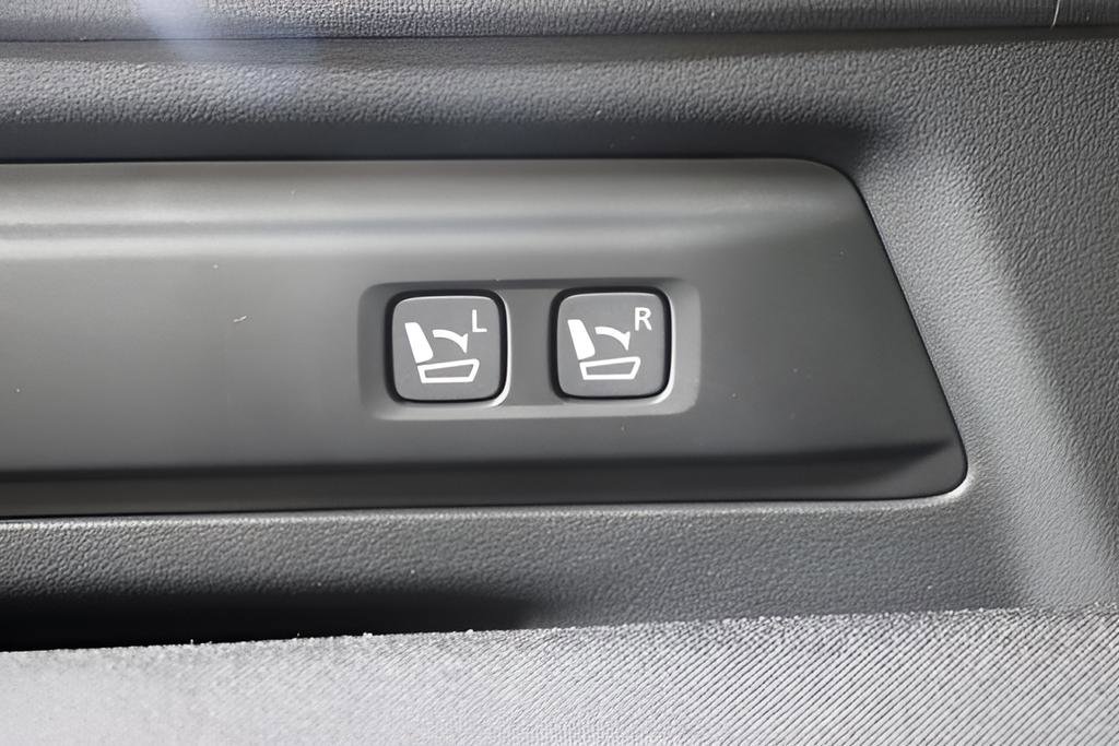 New 2025 MAZDA CX-70 3.3 Turbo w/ Premium Package AWD/4WD image 17