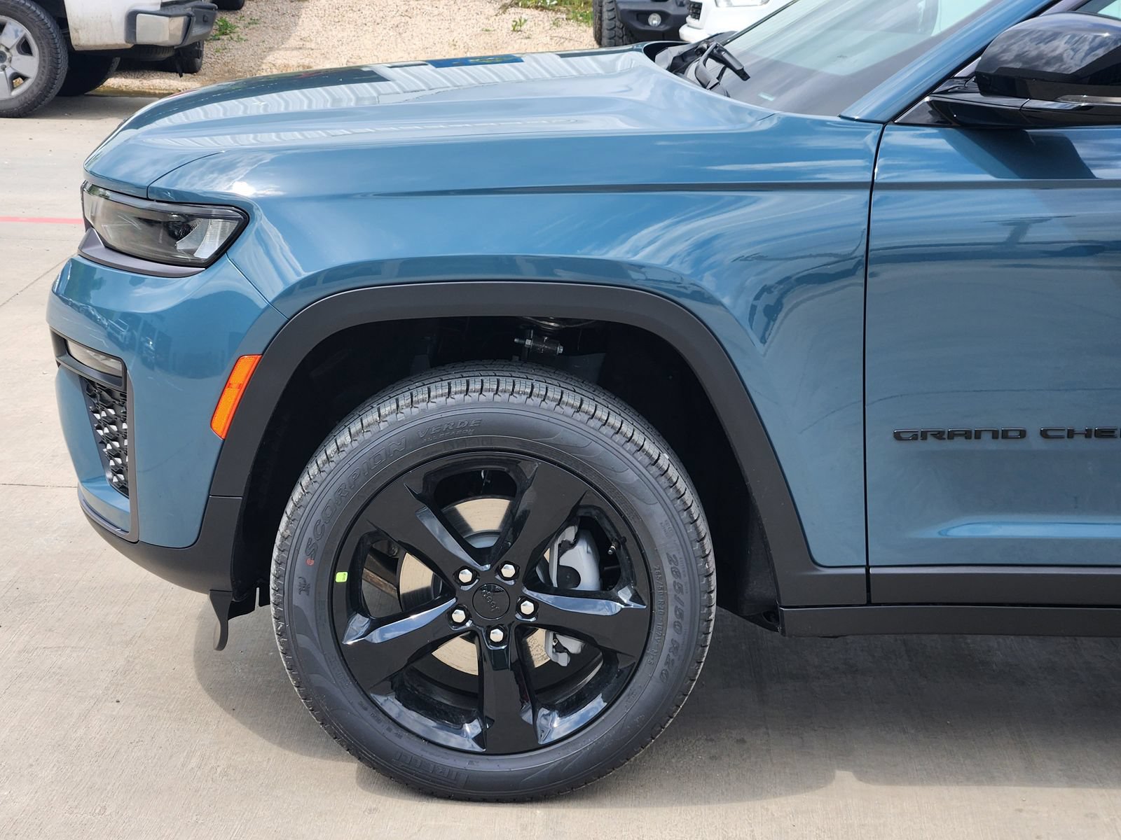 New 2026 Jeep Grand Cherokee Limited w/ Limited Altitude Package RWD image 10