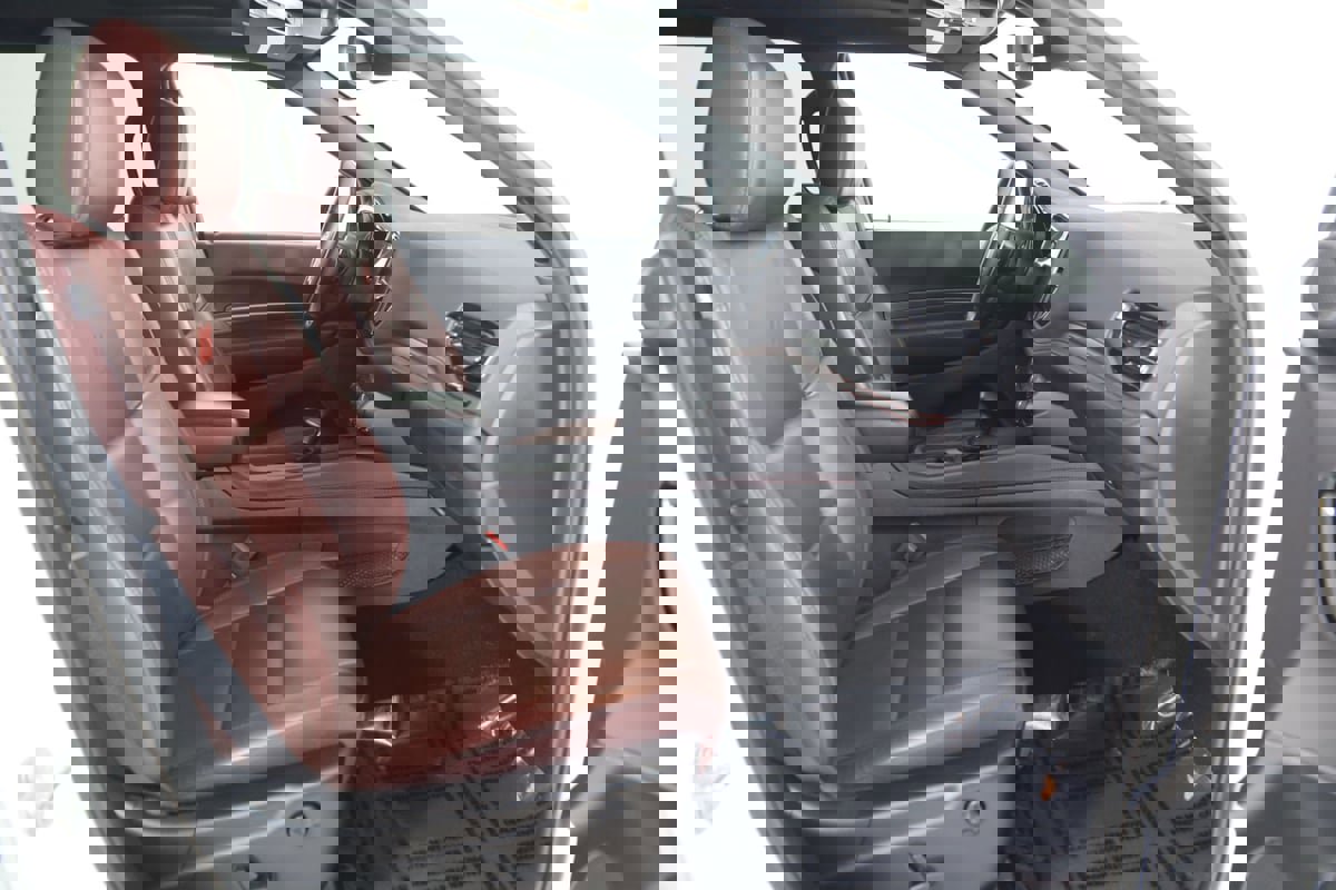 Used 2025 Dodge Durango GT image 13