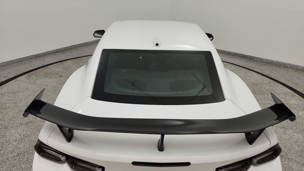 Used 2021 Chevrolet Camaro ZL1 RWD image 22
