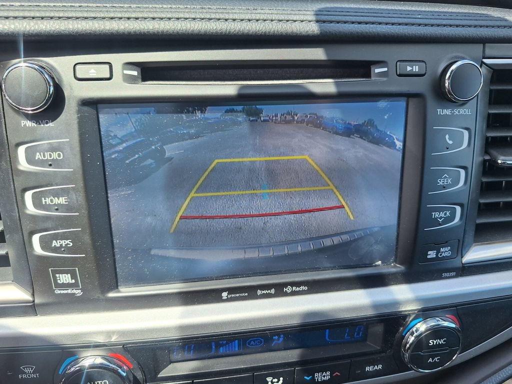 Used 2019 Toyota Highlander Limited AWD/4WD image 24