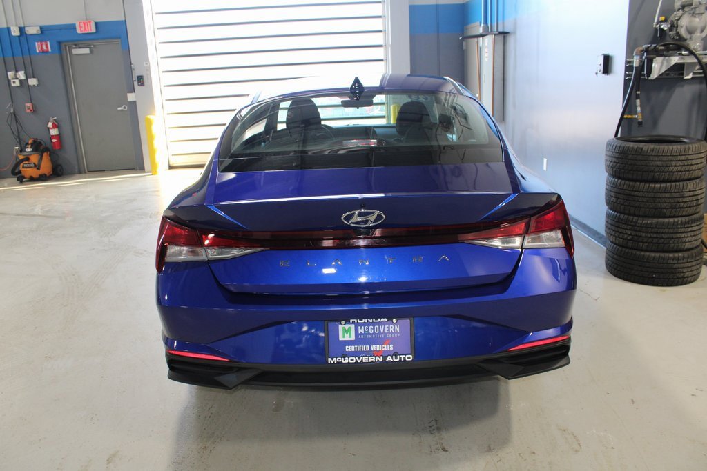 Used 2023 Hyundai Elantra SEL image 39