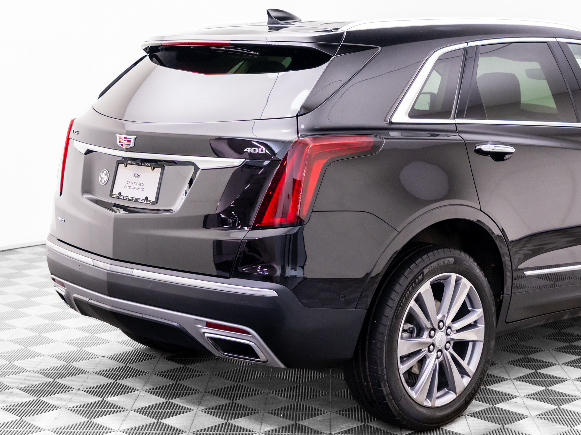 Used 2024 Cadillac XT5 Premium Luxury w/ Technology Package AWD/4WD image 37