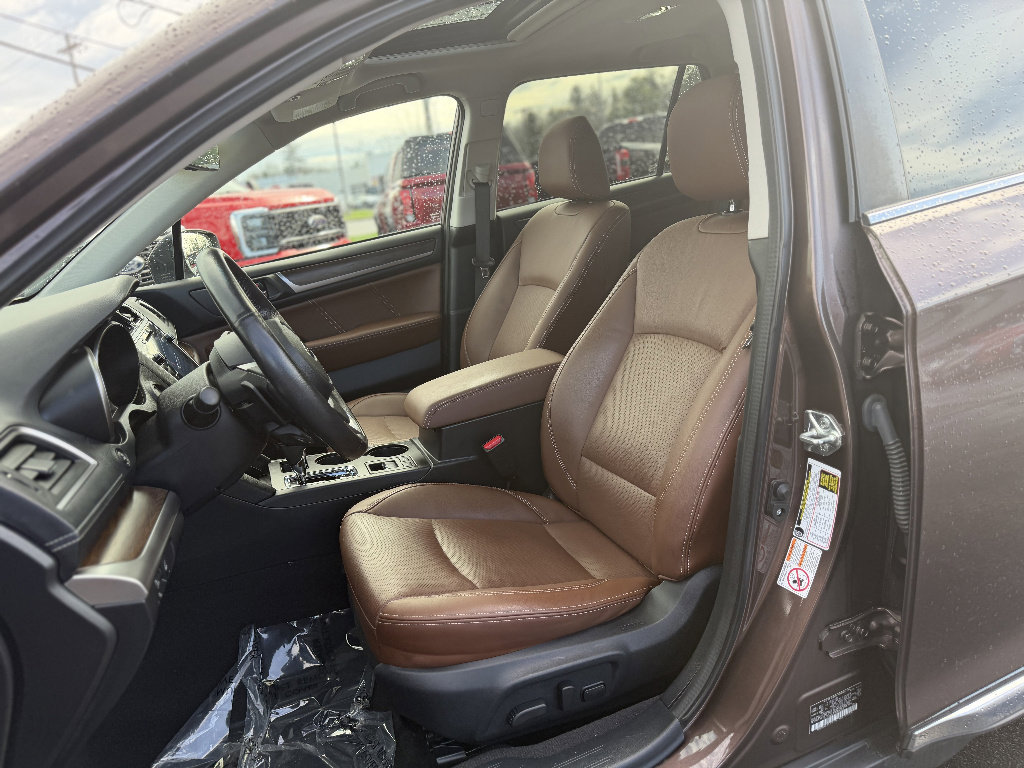 Used 2019 Subaru Outback 3.6R Touring image 14