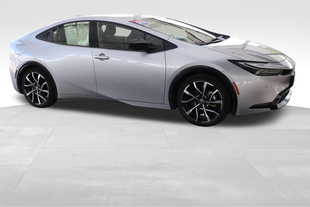 Certified 2024 Toyota Prius Prime FWD image 17