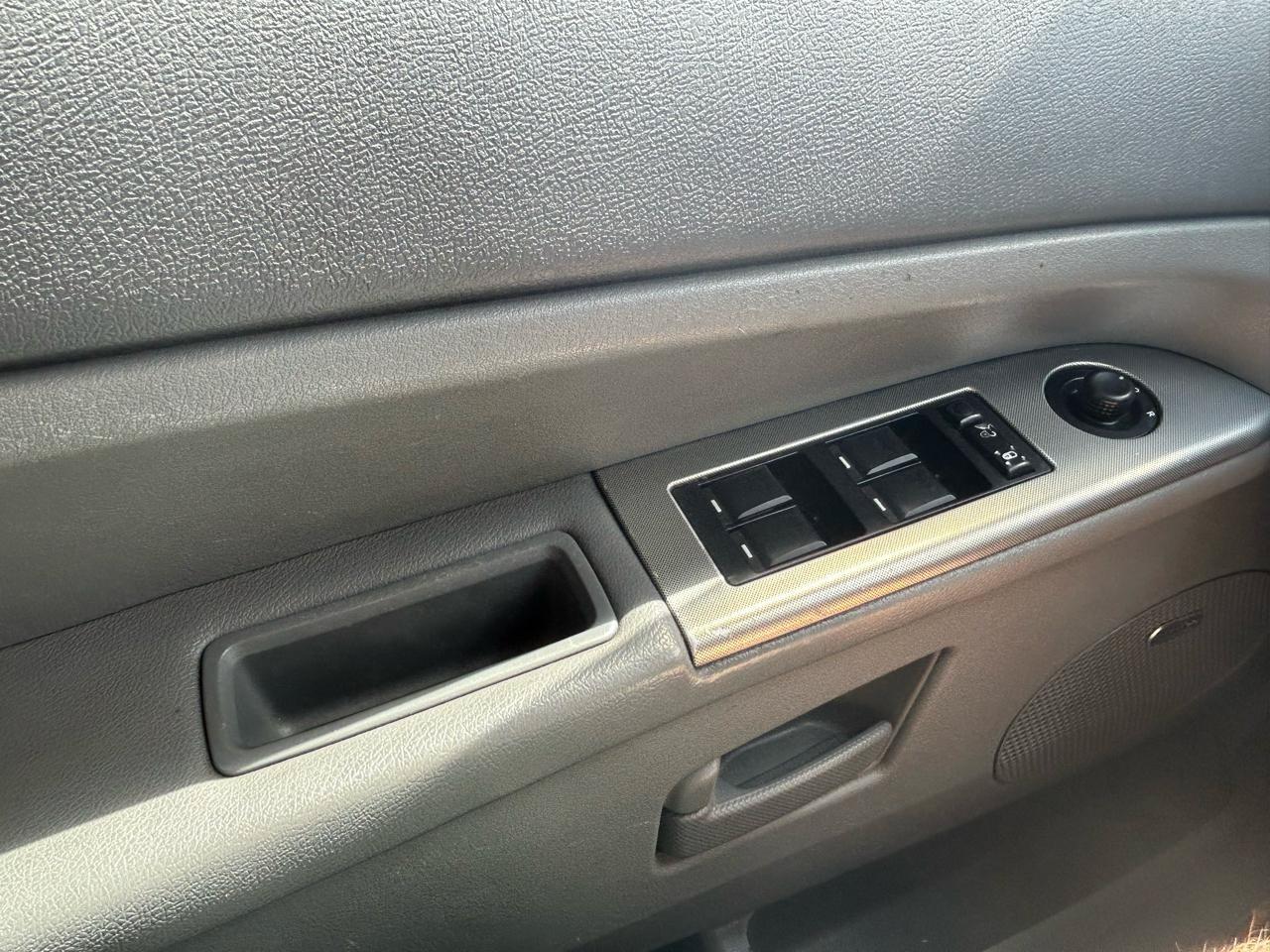 Used 2007 Jeep Grand Cherokee Laredo AWD/4WD image 26