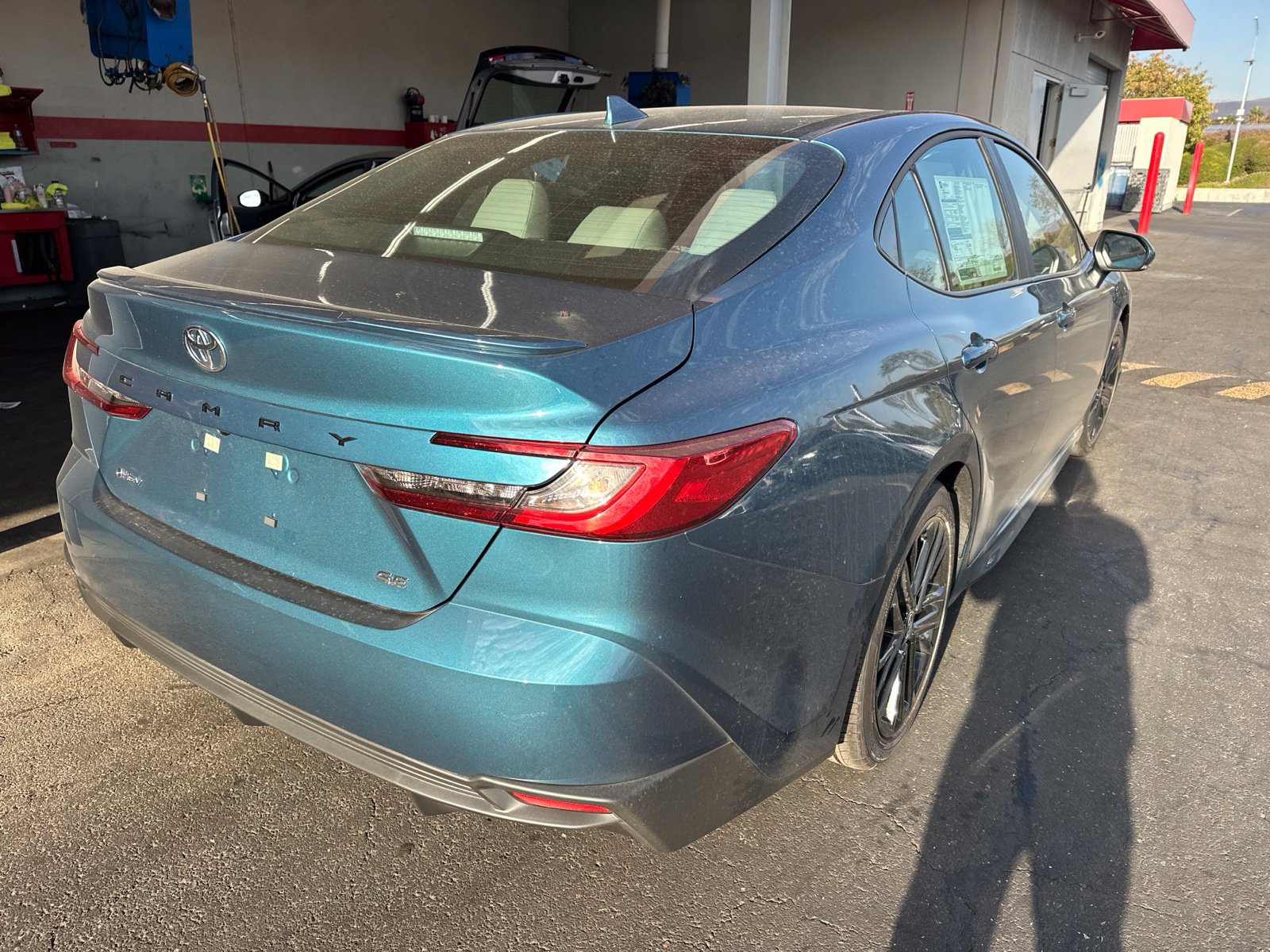 Used 2026 Toyota Camry SE w/ Convenience Package FWD image 4