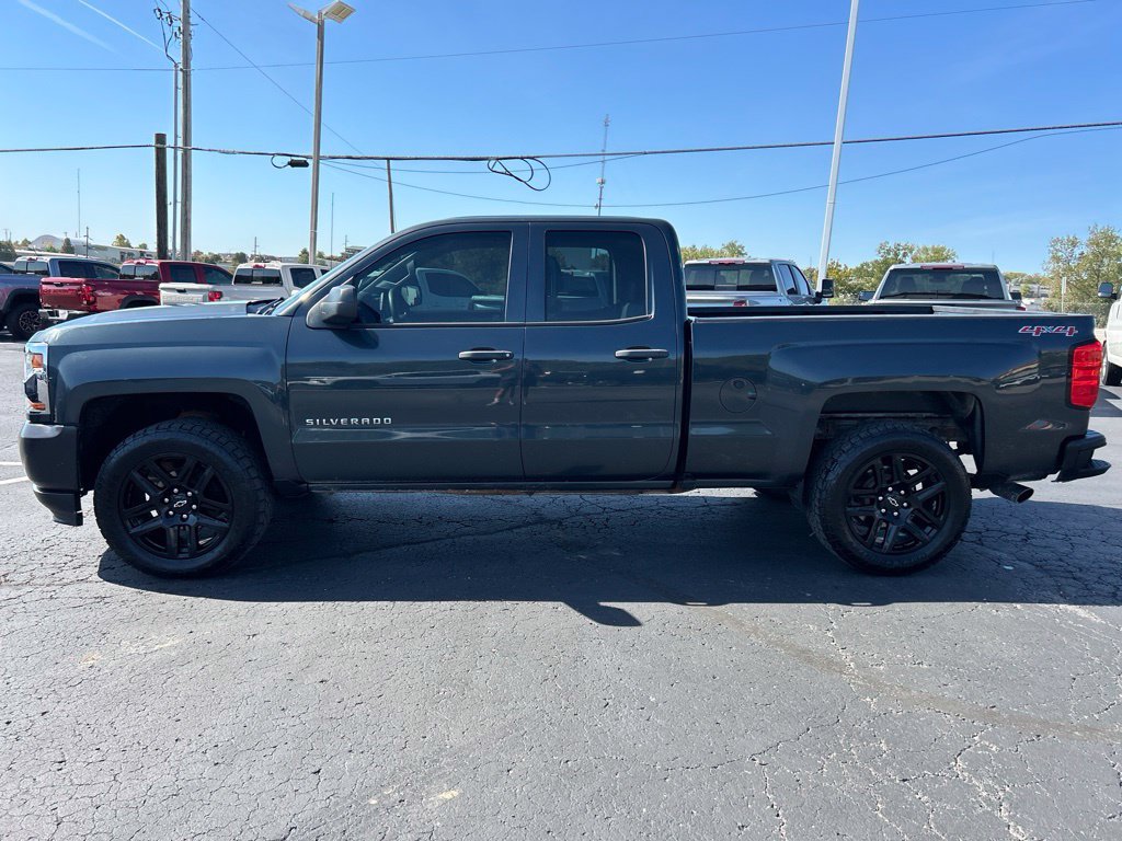Used 2017 Chevrolet Silverado 1500 W/T w/ Trailering Package AWD/4WD image 8